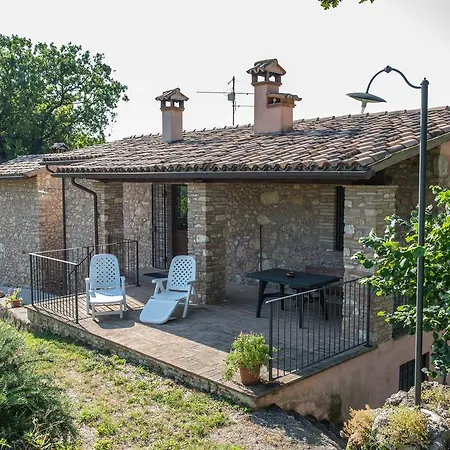 Casa Trastullo Massa Martana